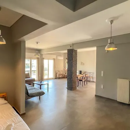 Alimos Sea View Family Appartamento Atene